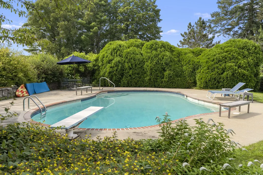 1340 Perkins Ridge Road Auburn ME 04210