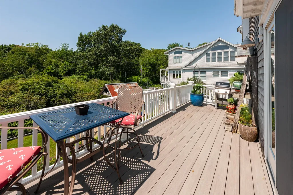 15 Beechwood Avenue York ME 03909