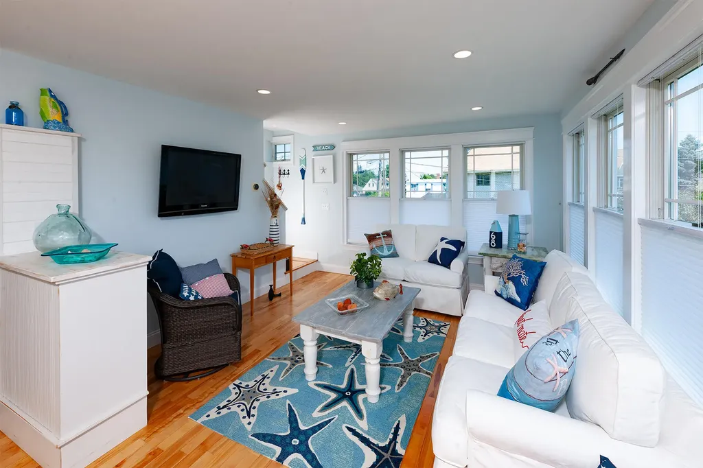 15 Beechwood Avenue York ME 03909
