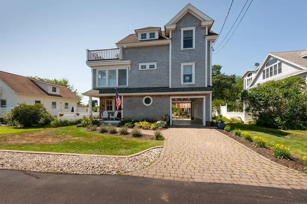 15 Beechwood Avenue York ME 03909