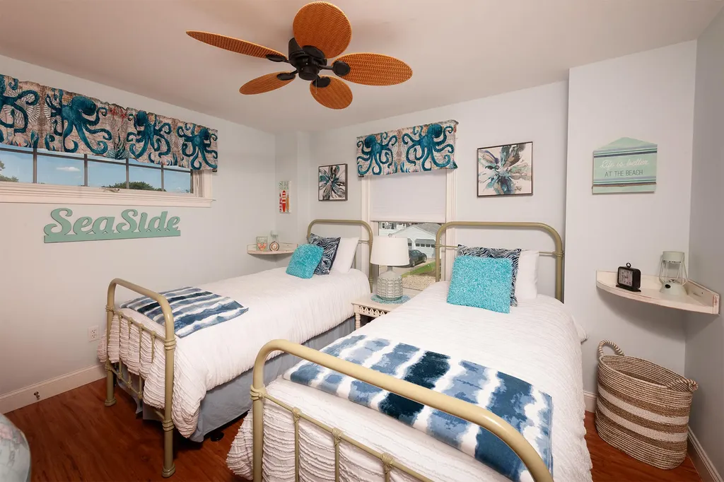 15 Beechwood Avenue York ME 03909