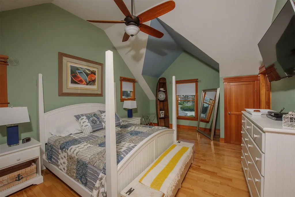 15 Beechwood Avenue York ME 03909