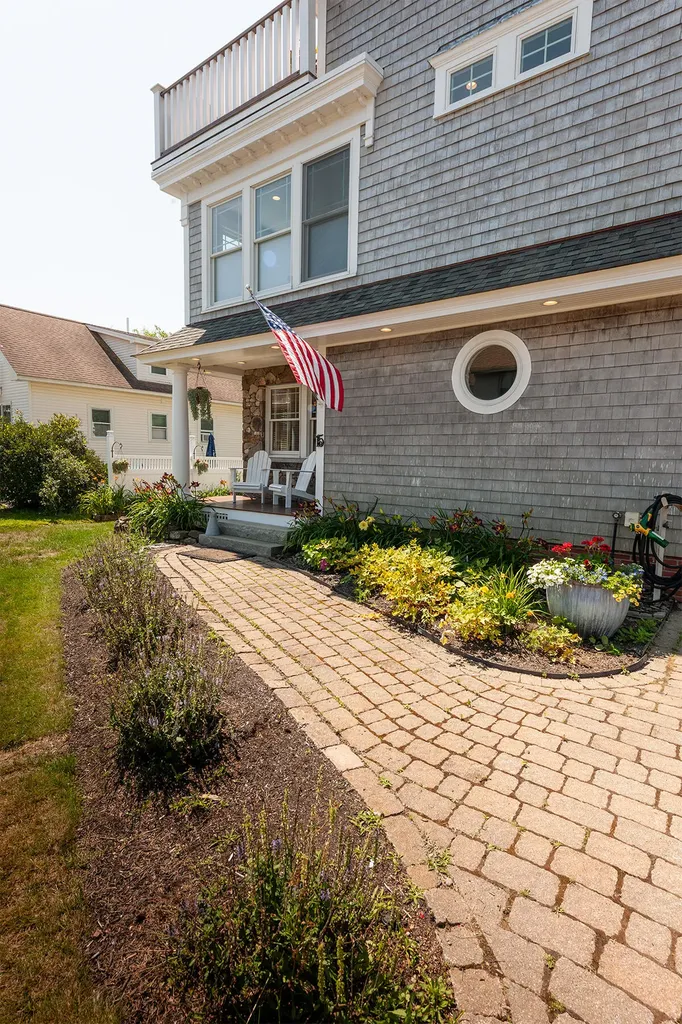 15 Beechwood Avenue York ME 03909