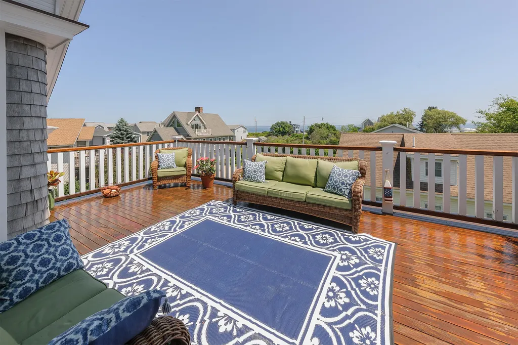 15 Beechwood Avenue York ME 03909