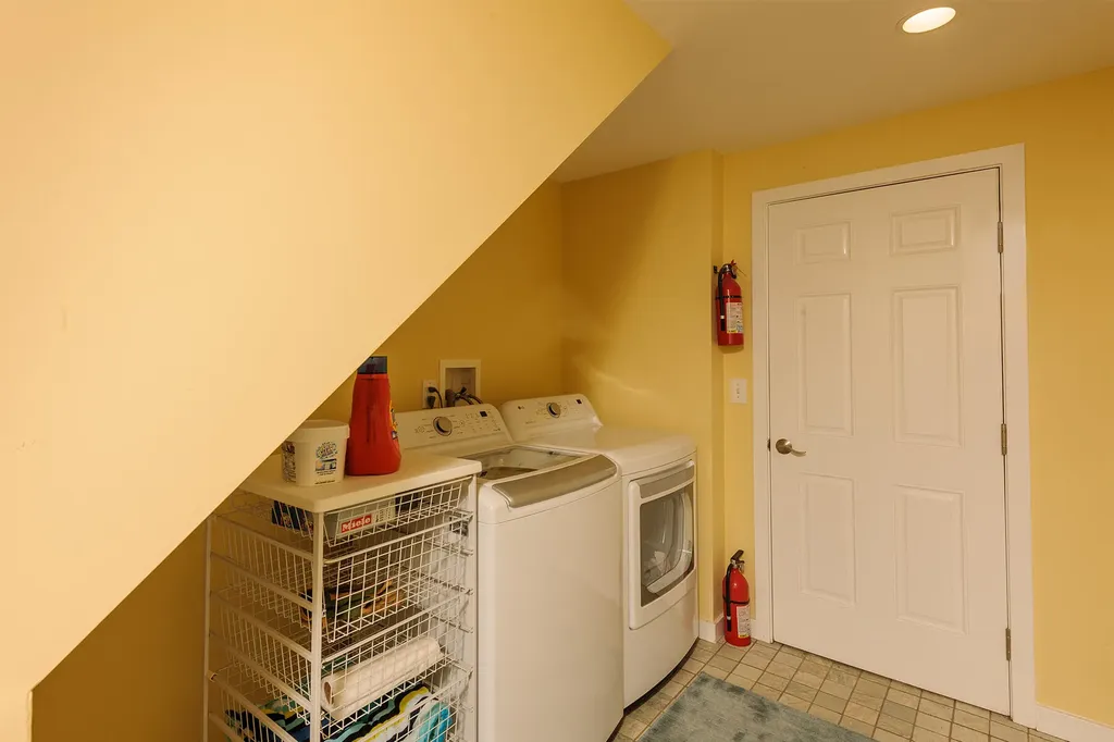 15 Beechwood Avenue York ME 03909