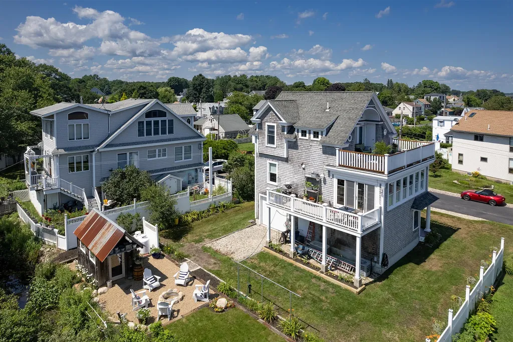15 Beechwood Avenue York ME 03909
