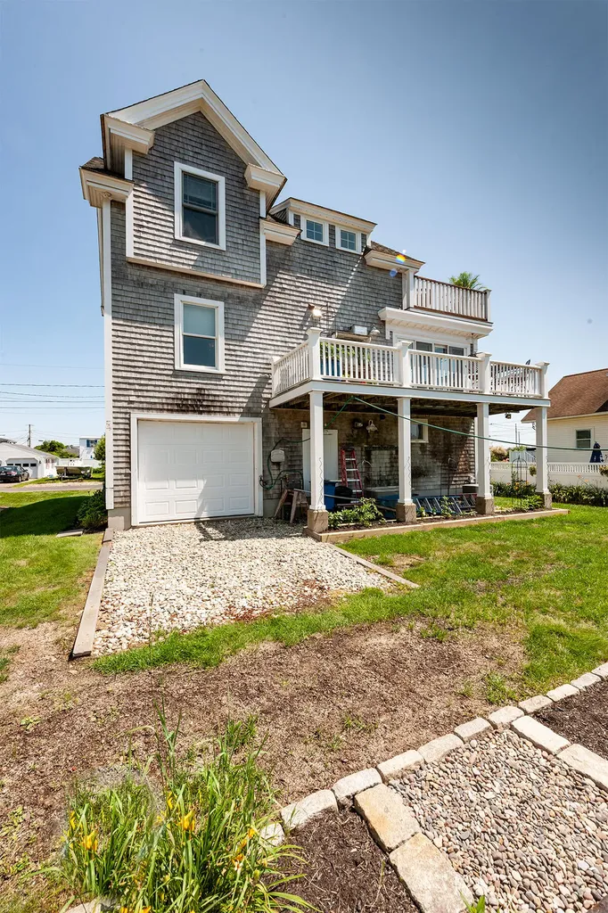 15 Beechwood Avenue York ME 03909