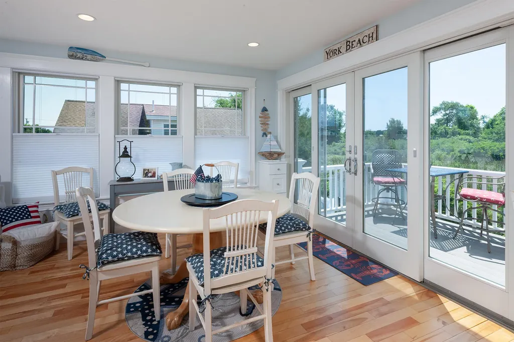 15 Beechwood Avenue York ME 03909