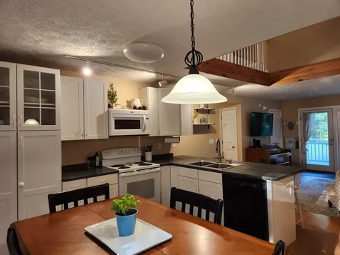 84 Garland Lane West Gardiner ME 04345