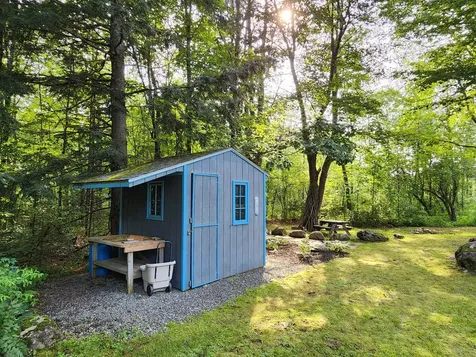 84 Garland Lane West Gardiner ME 04345