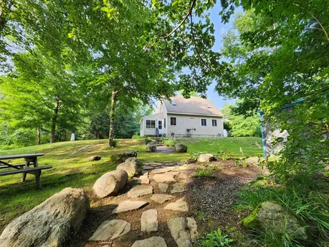 84 Garland Lane West Gardiner ME 04345
