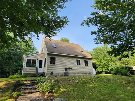 84 Garland Lane West Gardiner ME 04345