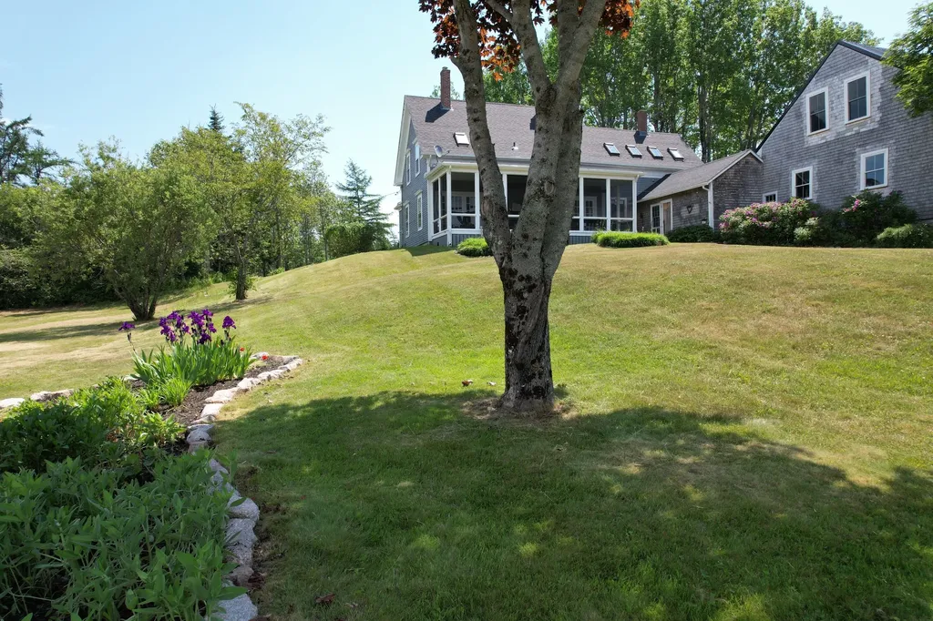 1491 Indian River Road Jonesport ME 04649