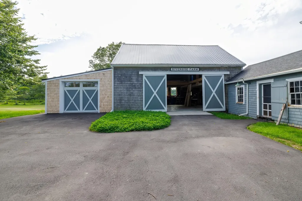 1491 Indian River Road Jonesport ME 04649
