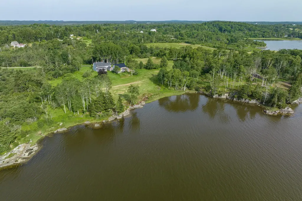 1491 Indian River Road Jonesport ME 04649