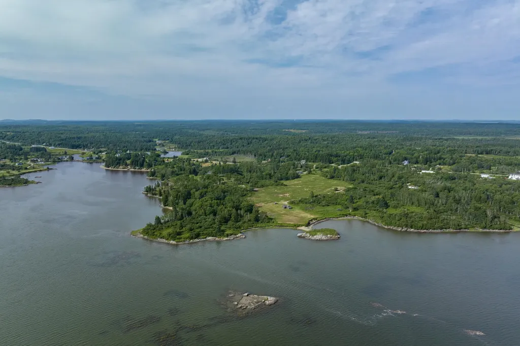 1491 Indian River Road Jonesport ME 04649