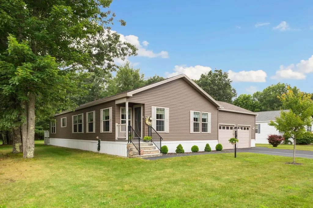 37 Candlewood Drive Lyman ME 04002