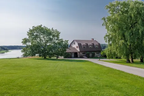 4 Dunbar Road Penobscot ME 04476