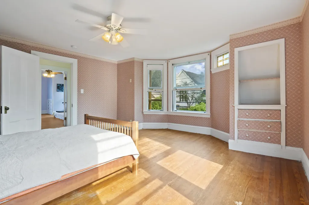 61 Main Street Bowdoinham ME 04008