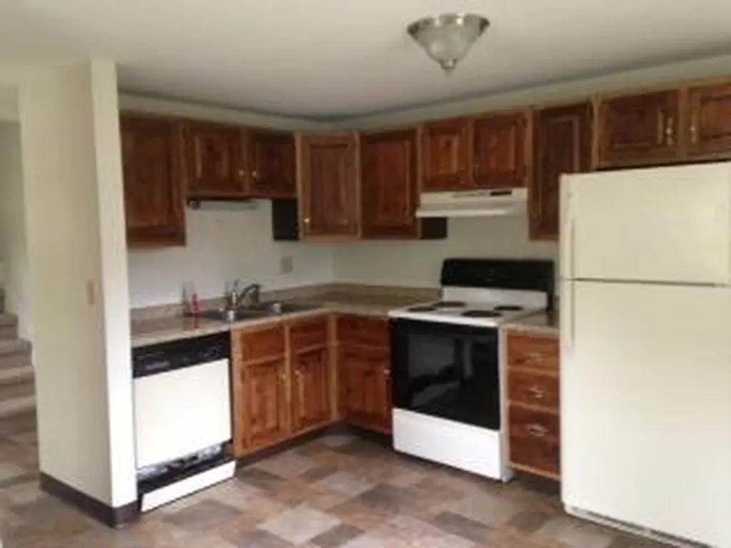 18 Abenaki Road Augusta ME 04330