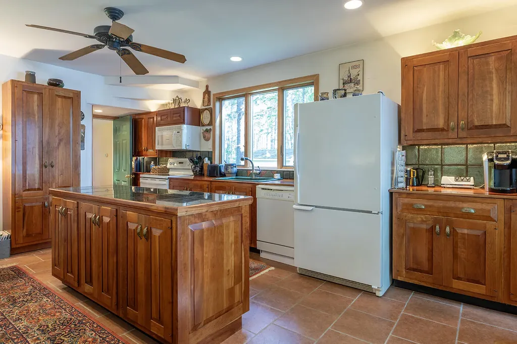 104 Dunn Lane Islesboro ME 04848