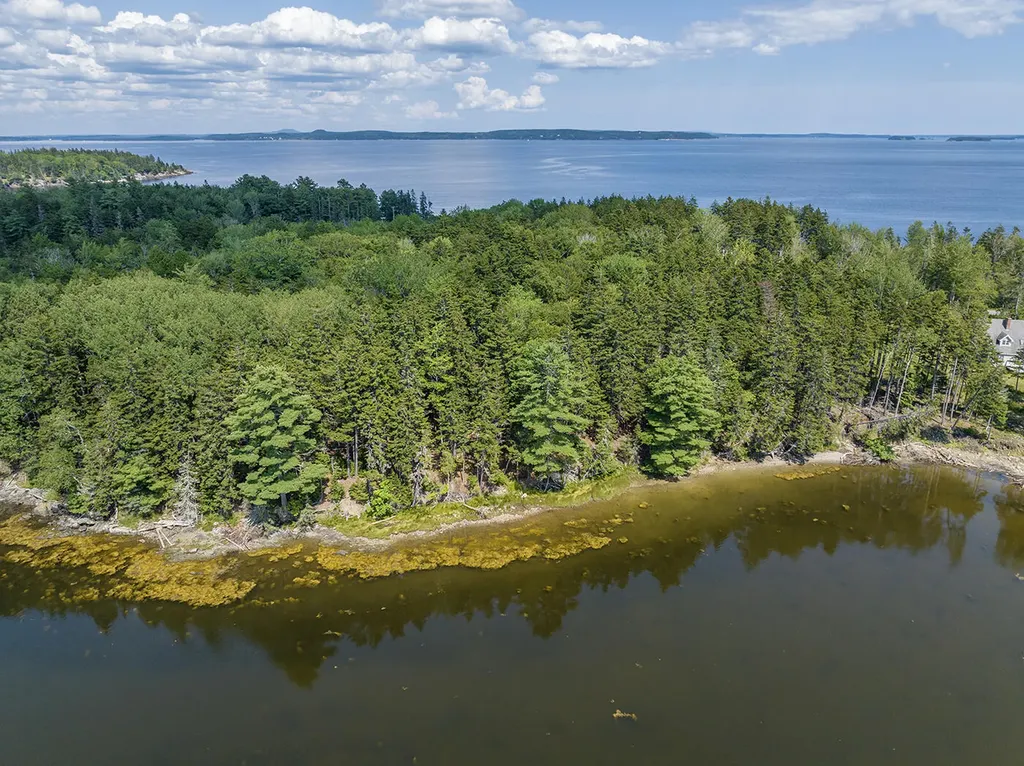 104 Dunn Lane Islesboro ME 04848