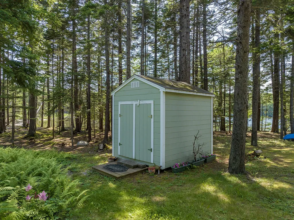 104 Dunn Lane Islesboro ME 04848