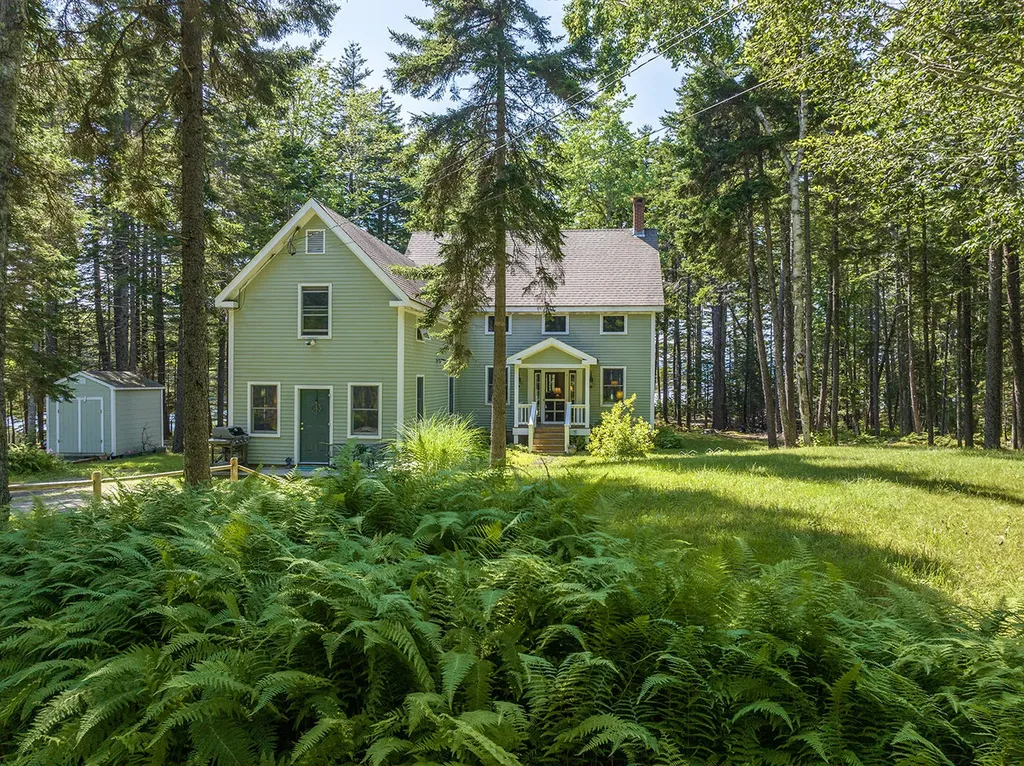 104 Dunn Lane Islesboro ME 04848