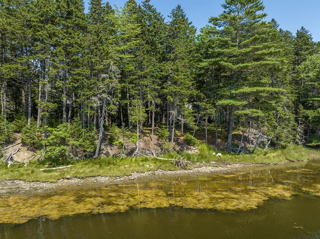 104 Dunn Lane Islesboro ME 04848