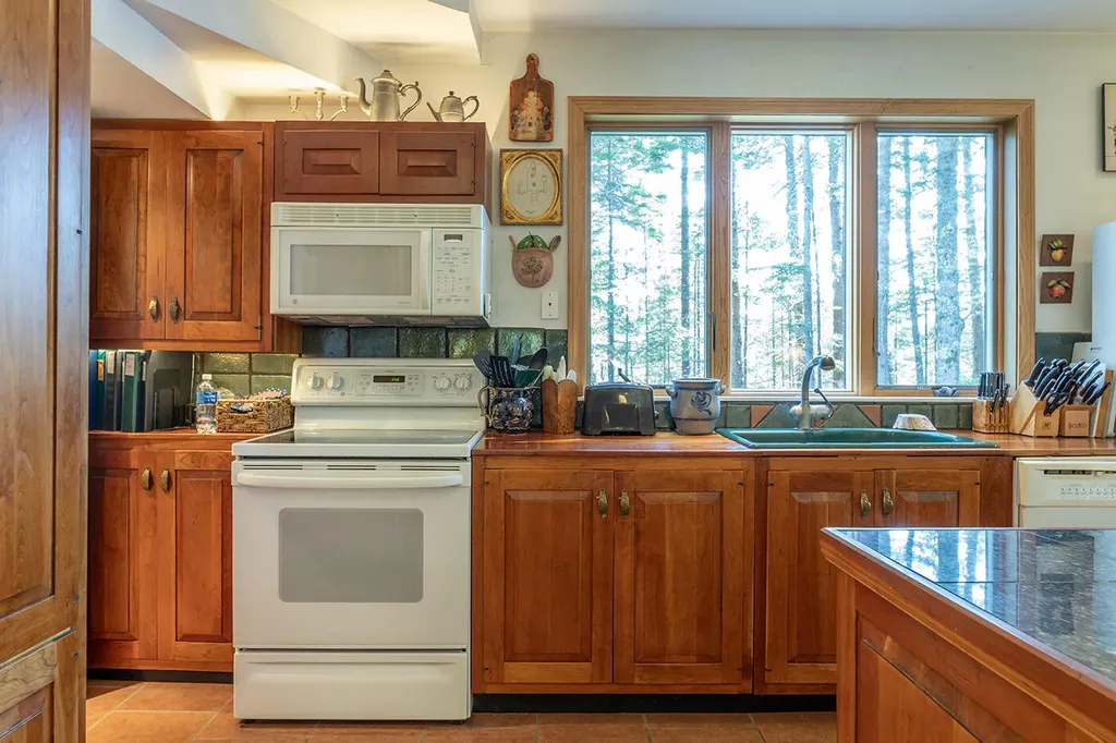 104 Dunn Lane Islesboro ME 04848