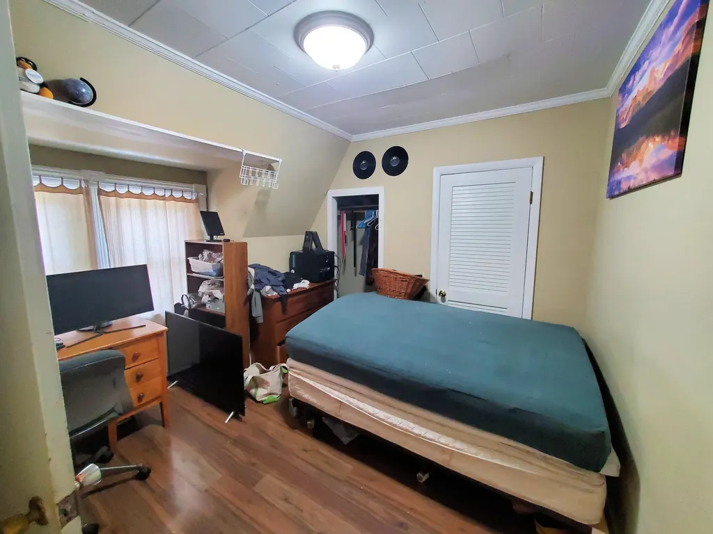 60 Park Street Orono ME 04473