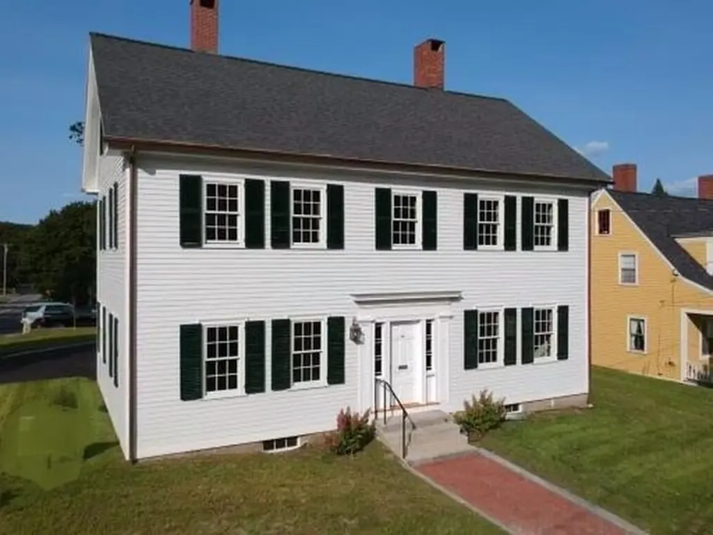 21 Academy Street Hallowell ME 04347
