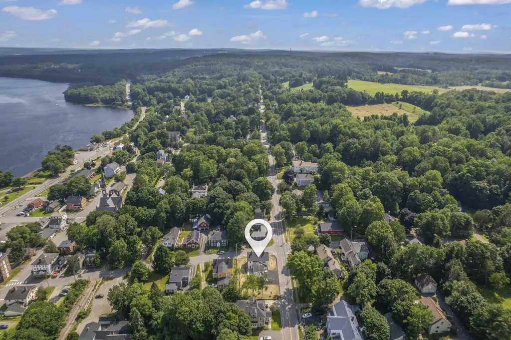 21 Academy Street Hallowell ME 04347