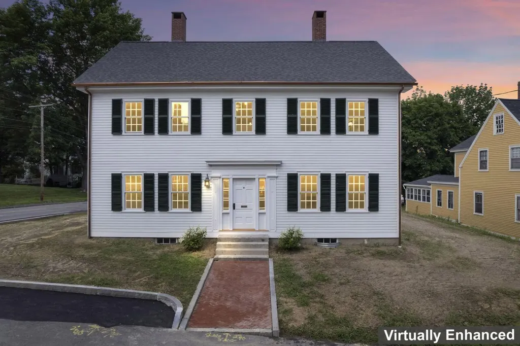 21 Academy Street Hallowell ME 04347