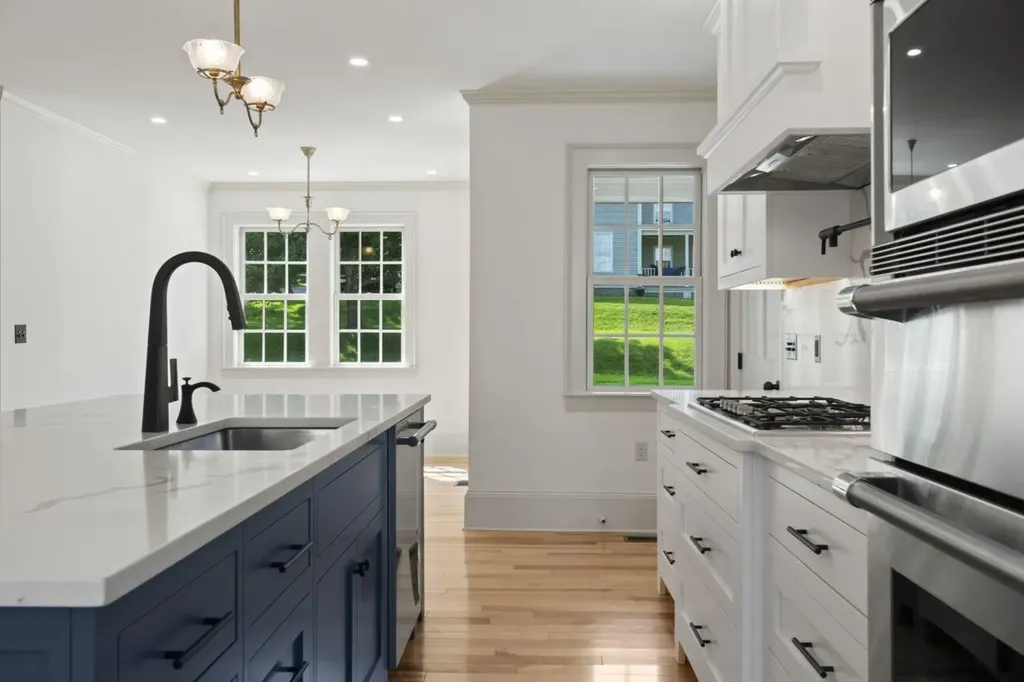 21 Academy Street Hallowell ME 04347