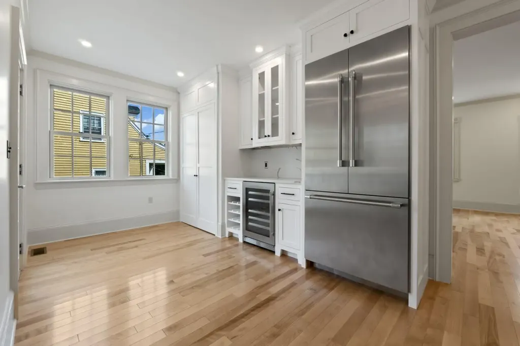 21 Academy Street Hallowell ME 04347