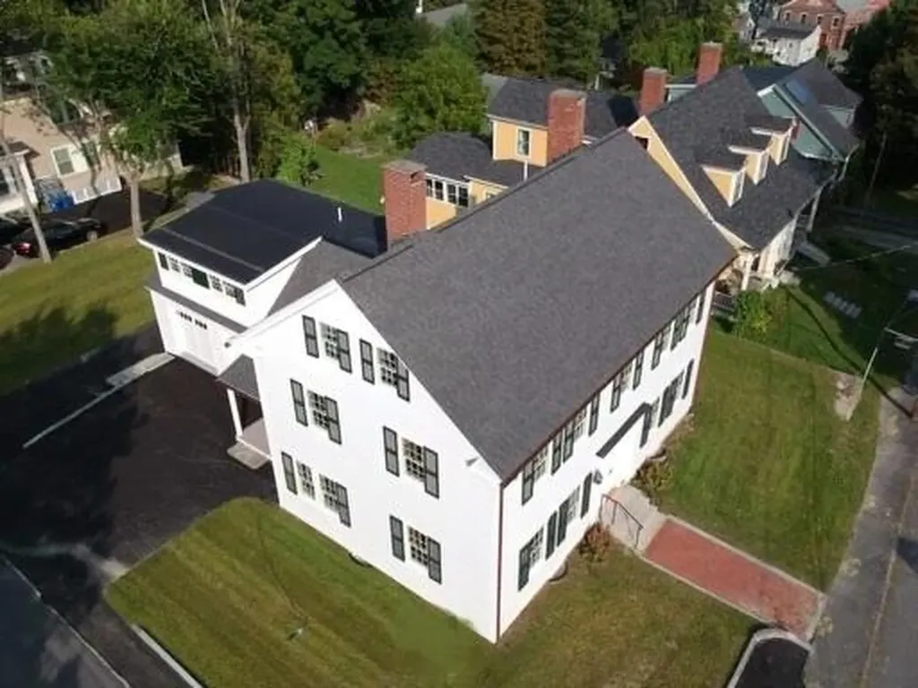 21 Academy Street Hallowell ME 04347