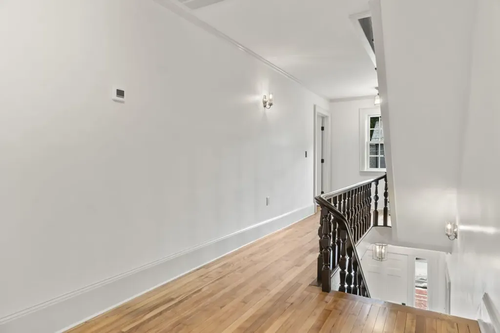 21 Academy Street Hallowell ME 04347