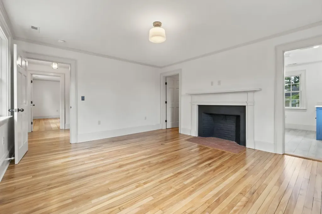 21 Academy Street Hallowell ME 04347