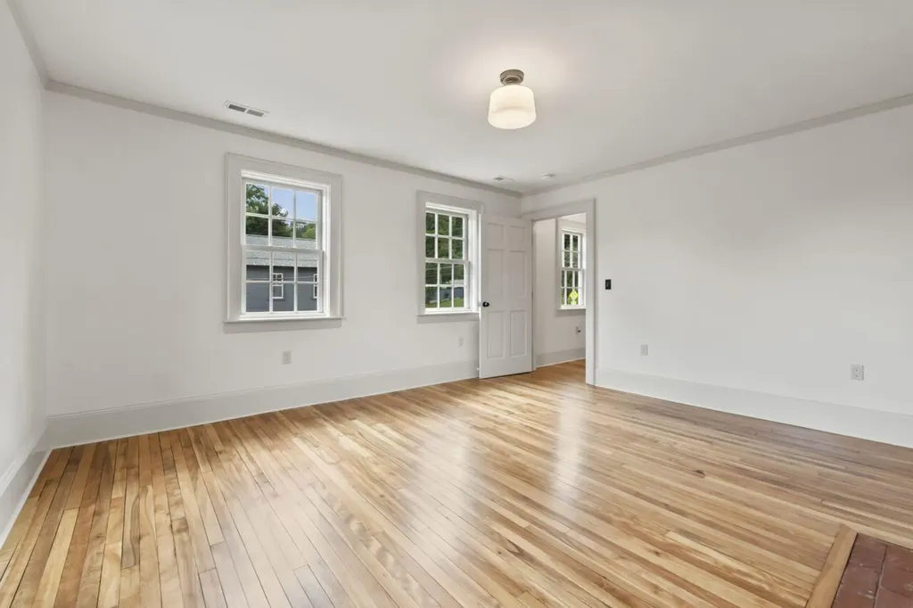 21 Academy Street Hallowell ME 04347