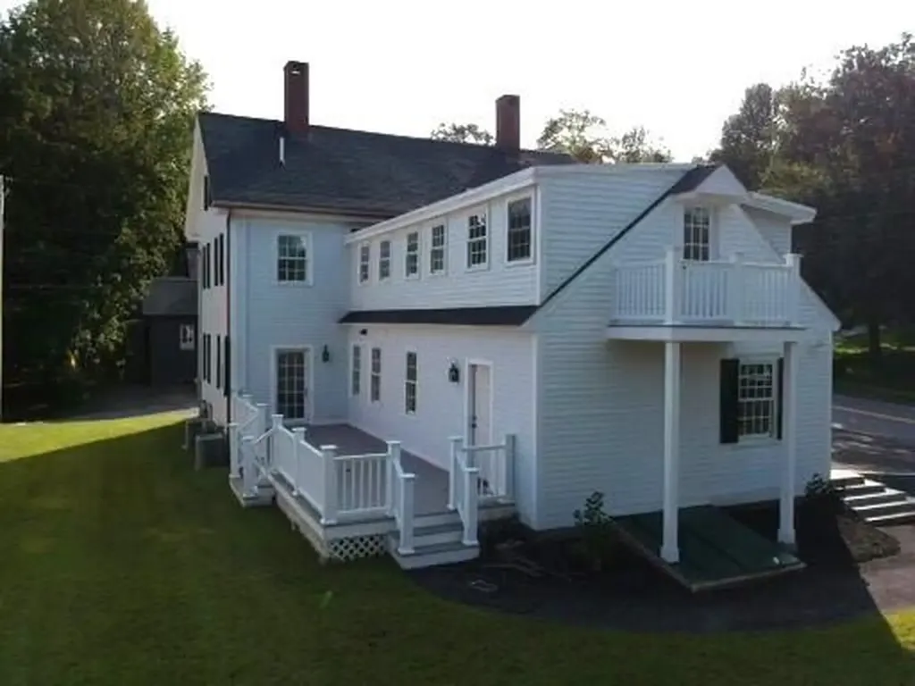 21 Academy Street Hallowell ME 04347