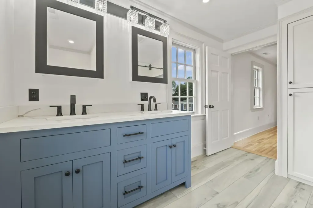 21 Academy Street Hallowell ME 04347