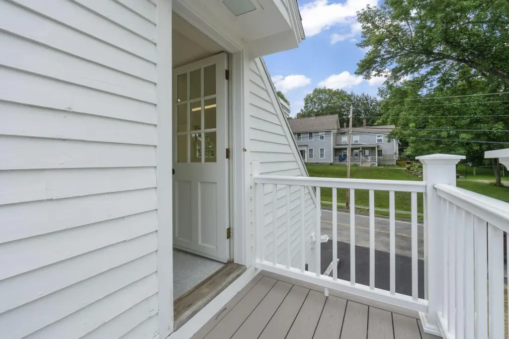 21 Academy Street Hallowell ME 04347