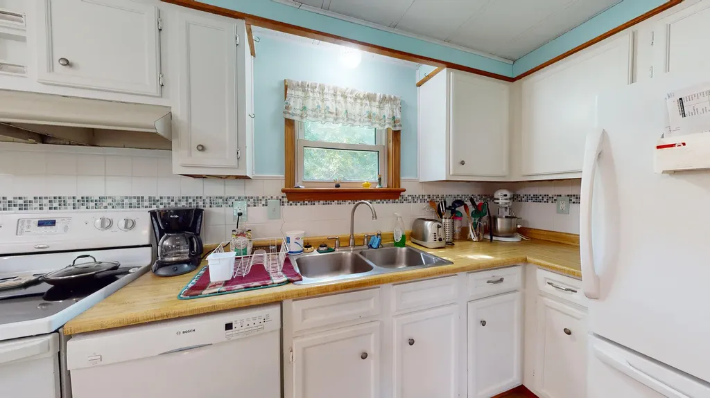 1269 Litchfield Road Bowdoin ME 04287