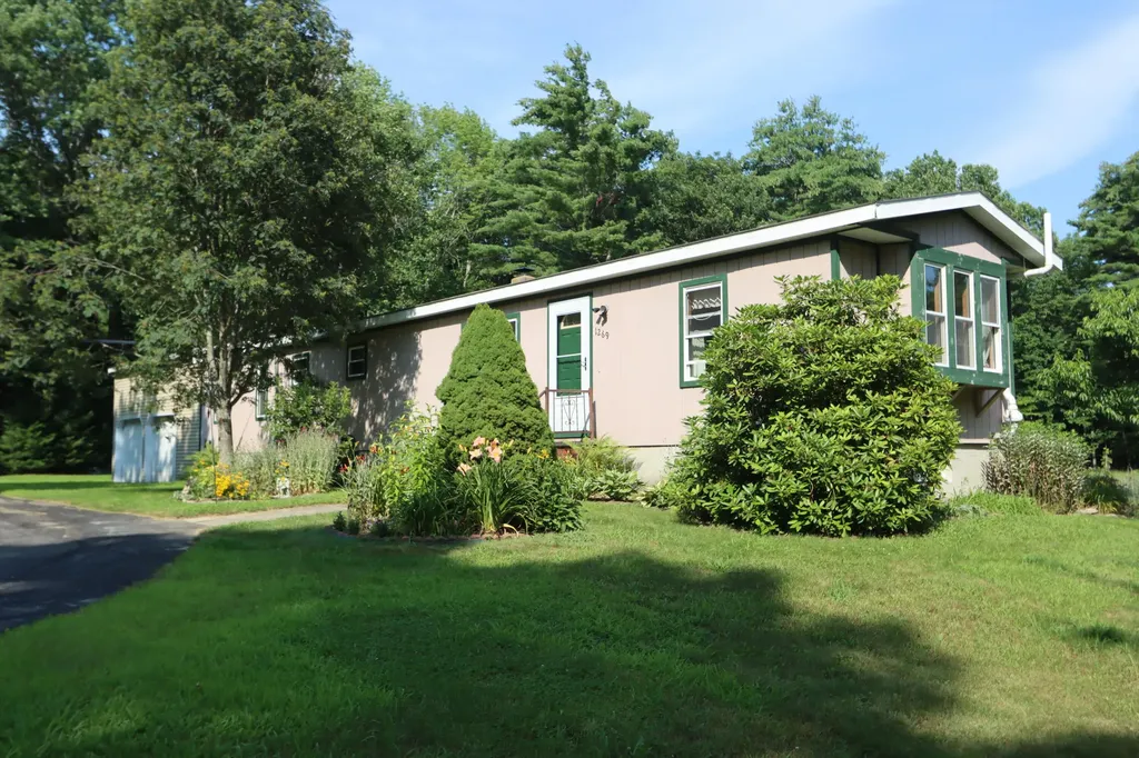 1269 Litchfield Road Bowdoin ME 04287