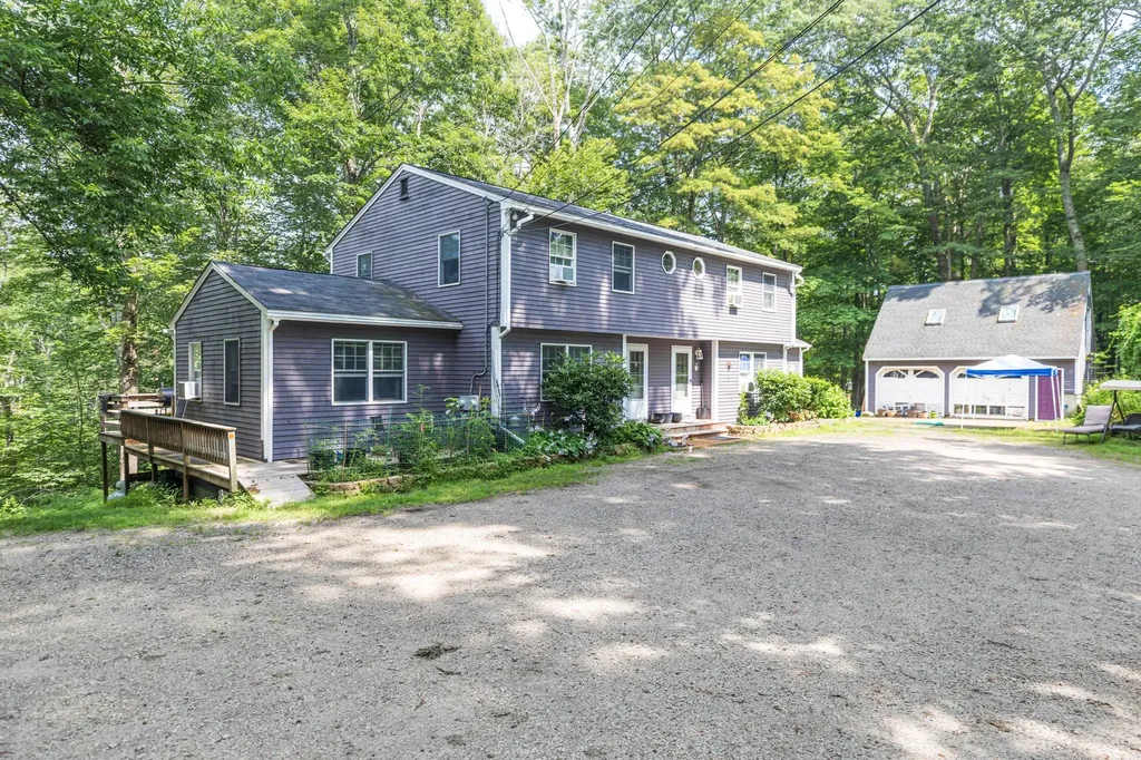 1422 State Road Eliot ME 03903