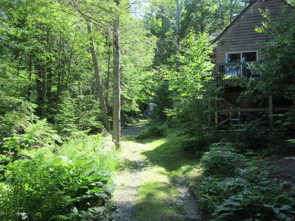 105 Tim's Cove Road Willimantic ME 04443