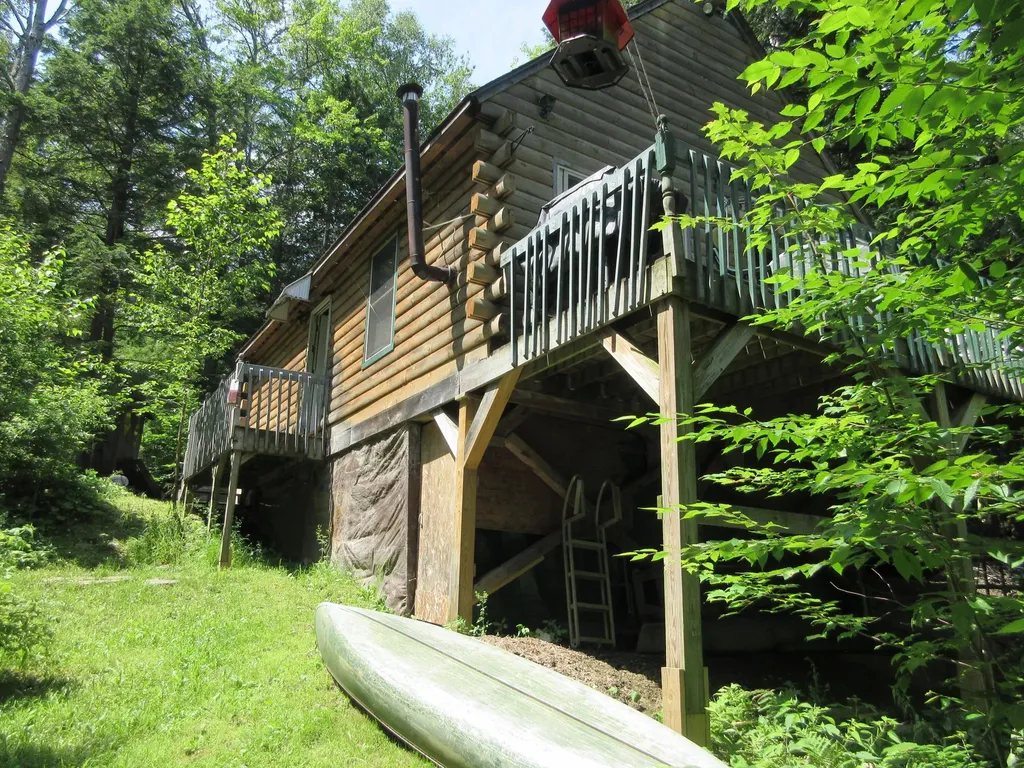 105 Tim's Cove Road Willimantic ME 04443