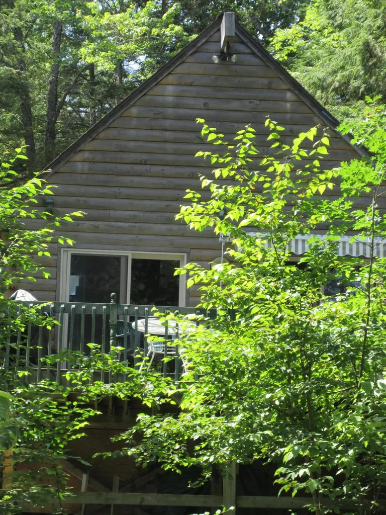 105 Tim's Cove Road Willimantic ME 04443