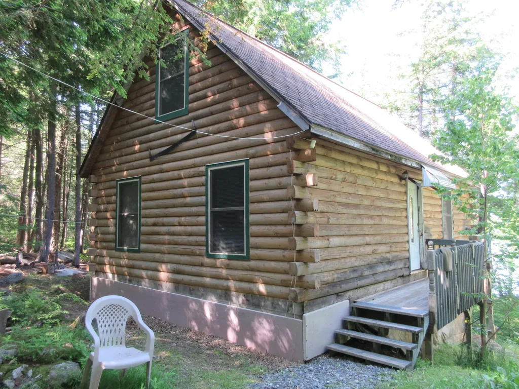 105 Tim's Cove Road Willimantic ME 04443